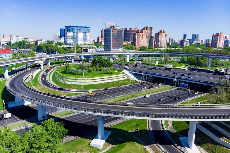智慧高速公路 未来交通的数字化革命